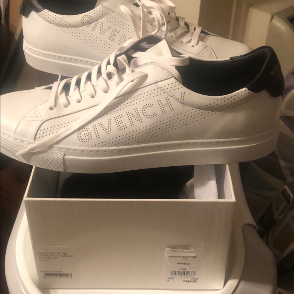 Wrong Size - image 3